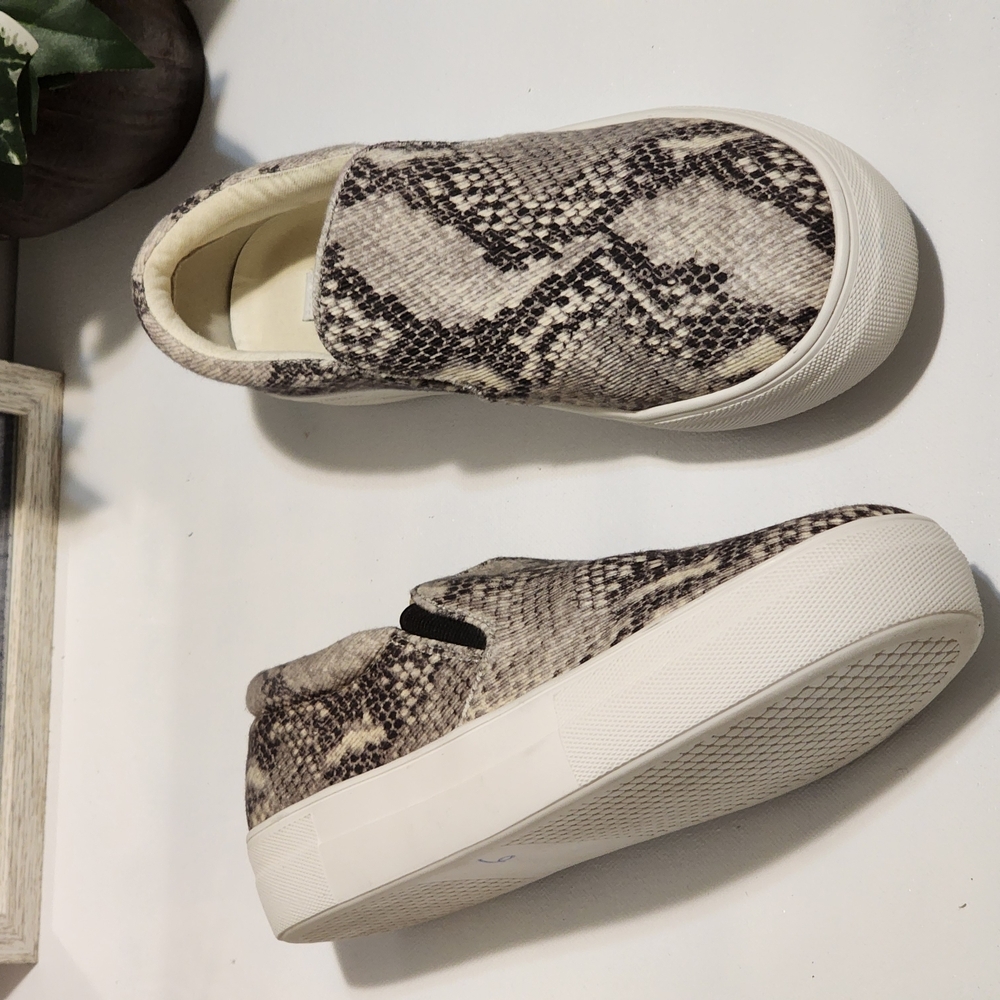 Gilli Beige Snakeskin Slip-On Sneakers